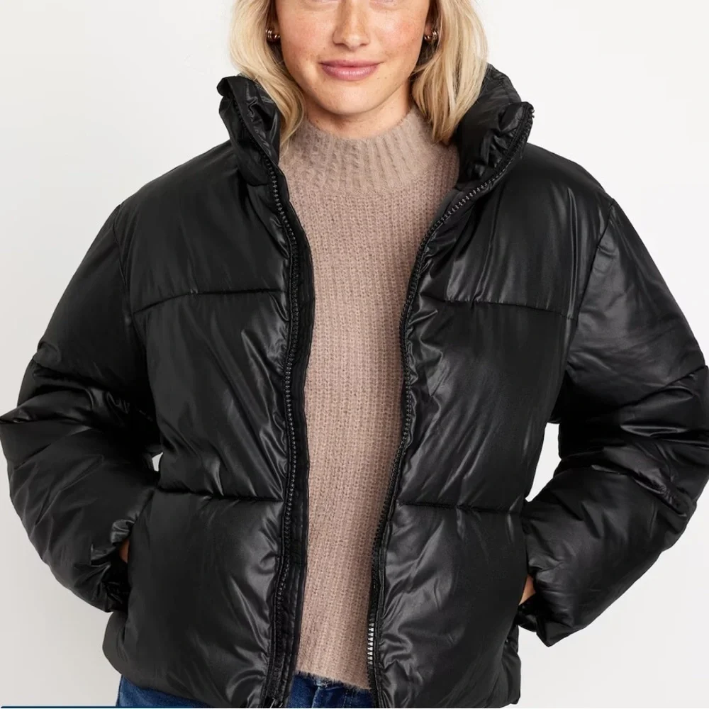 OLD NAVY Quilted Cropped Puffer Winter Jacket Black S - Picture 1 of 3